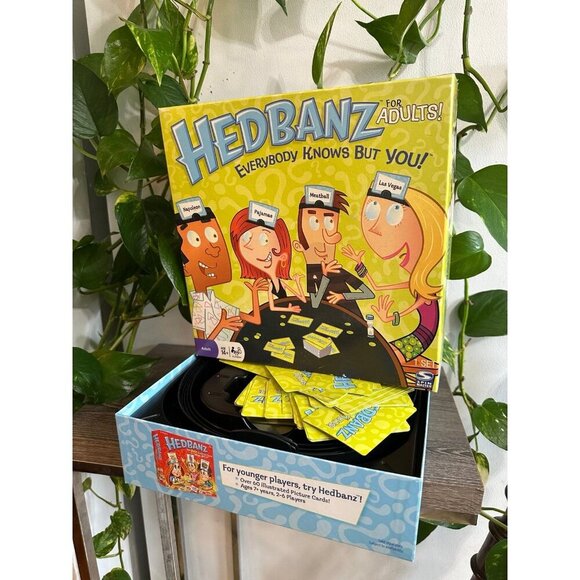 Hedbanz for Adults Party Game - Picture 1 of 6